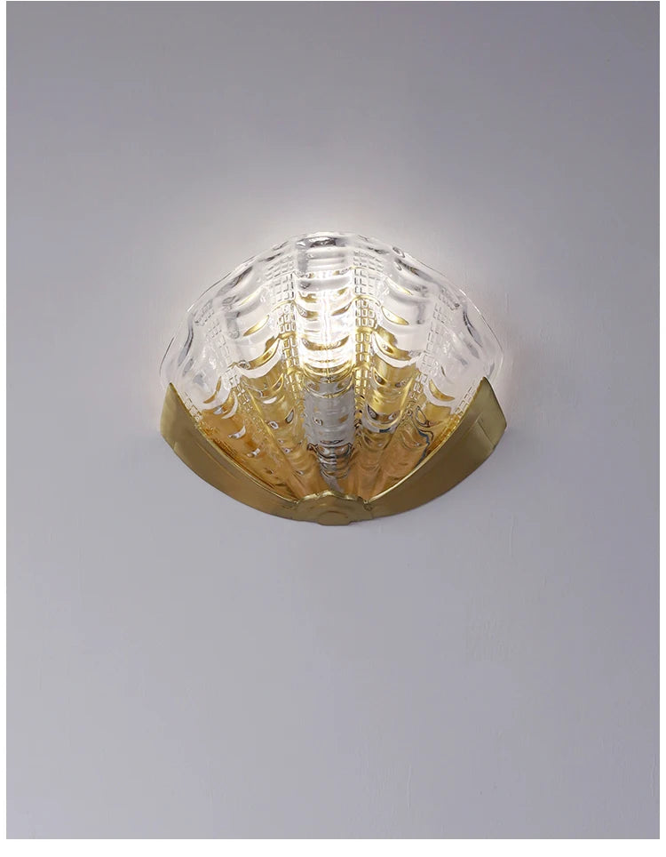 [Conchiglia] Brass Shell Wall Lamp French Glass