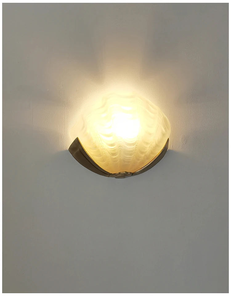 [Conchiglia] Brass Shell Wall Lamp French Glass