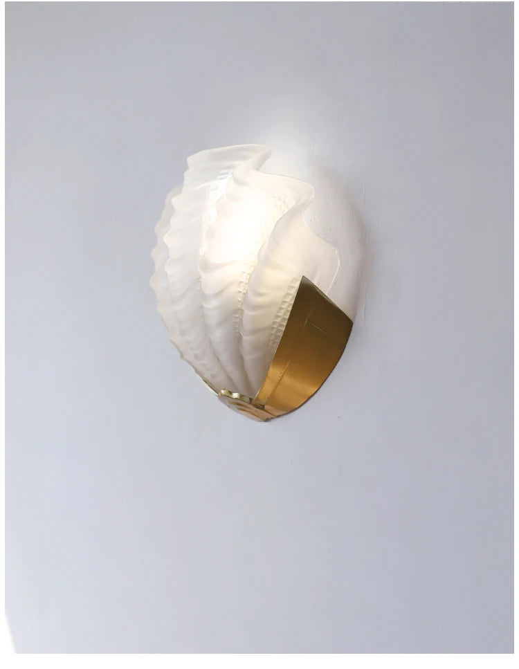 [Conchiglia] Brass Shell Wall Lamp French Glass